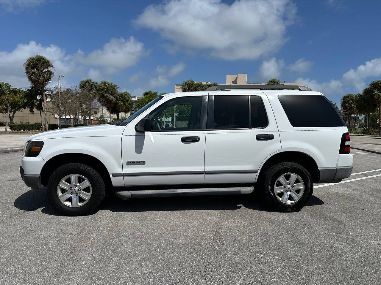 2006 Ford Explorer 3