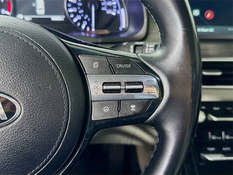 2020 Kia Cadenza Technology