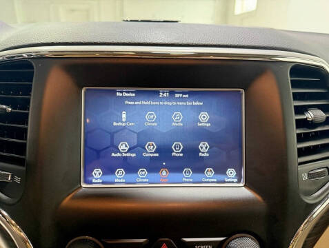 2019 Jeep Grand Cherokee Laredo E