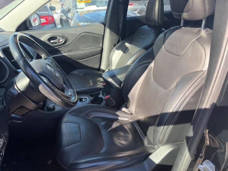 2019 Jeep Cherokee