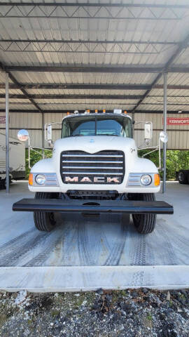 2007 Mack Granite