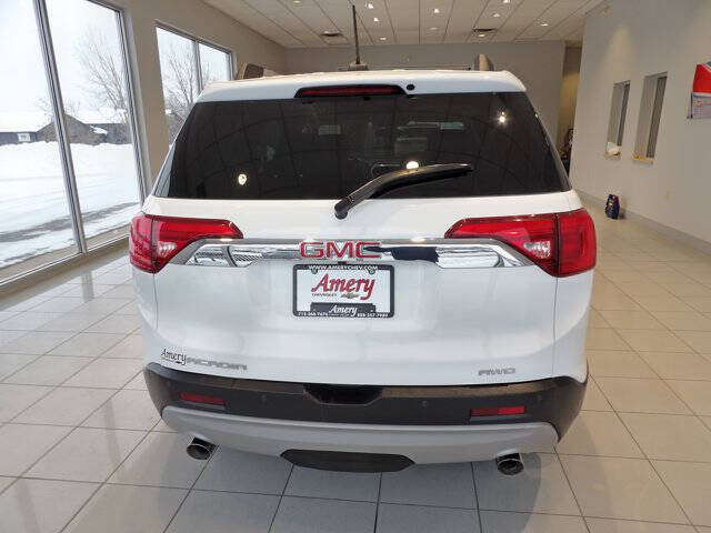 2017 GMC Acadia SLT-1