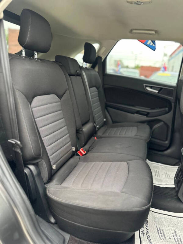 2017 Ford Edge SE