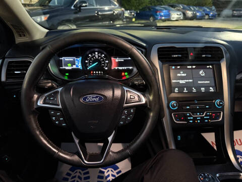 2018 Ford Fusion Energi SE Luxury