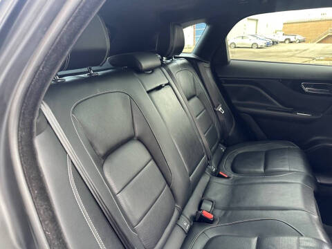 2019 Jaguar F-PACE S