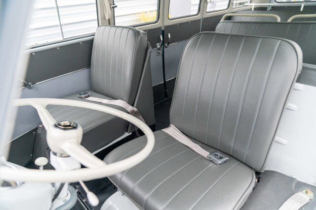 1965 Volkswagen Bus 13