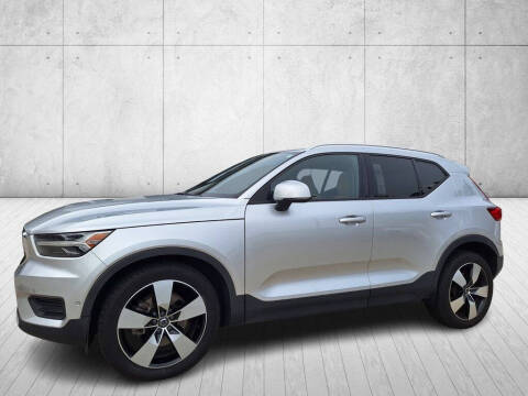 2019 Volvo XC40 T5 Momentum