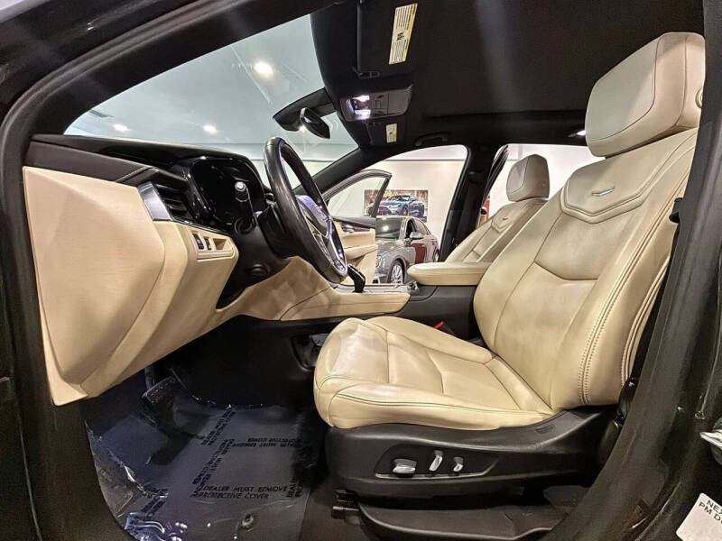 2018 Cadillac XT5 Premium Luxury