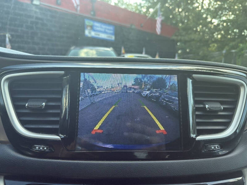 2017 Chrysler Pacifica Touring