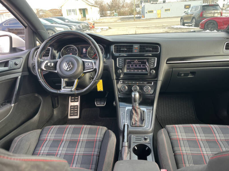 2015 Volkswagen Golf GTI S