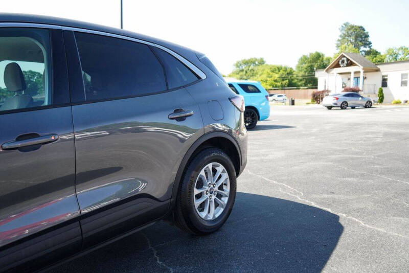 2021 Ford Escape SE