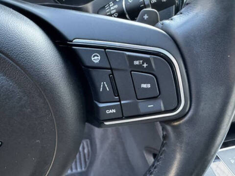 2020 Jaguar F-PACE 25t Premium