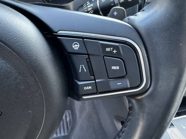 2020 Jaguar F-PACE 25t Premium