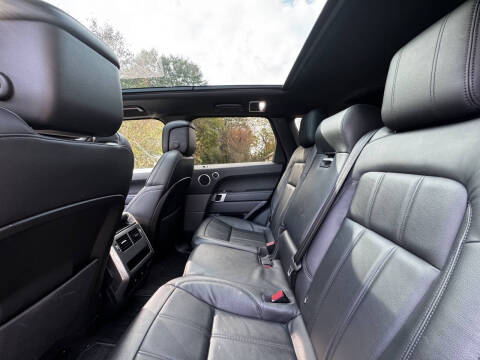 2020 Land Rover Range Rover Sport SE