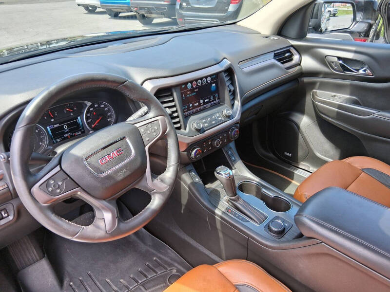 2017 GMC Acadia SLT-1