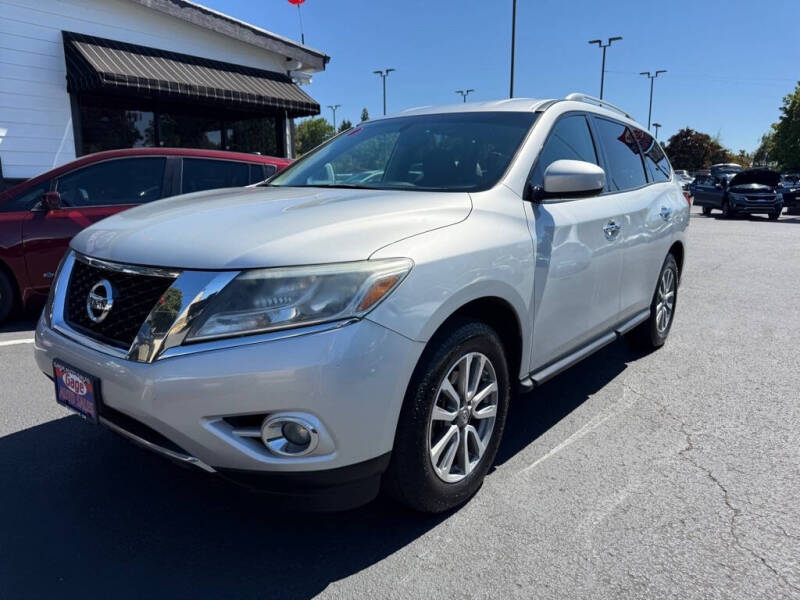 2016 Nissan Pathfinder SV