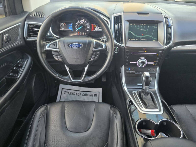 2017 Ford Edge Titanium