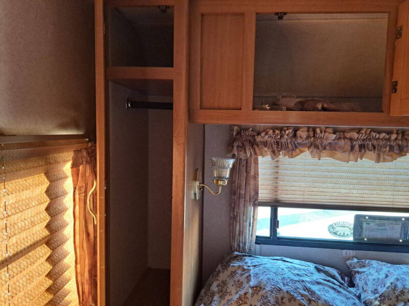 2001 Ford E-Series E-450 SD