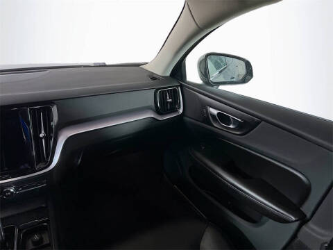 2023 Volvo S60 B5 Core Dark Theme