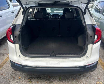 2023 GMC Terrain SLT