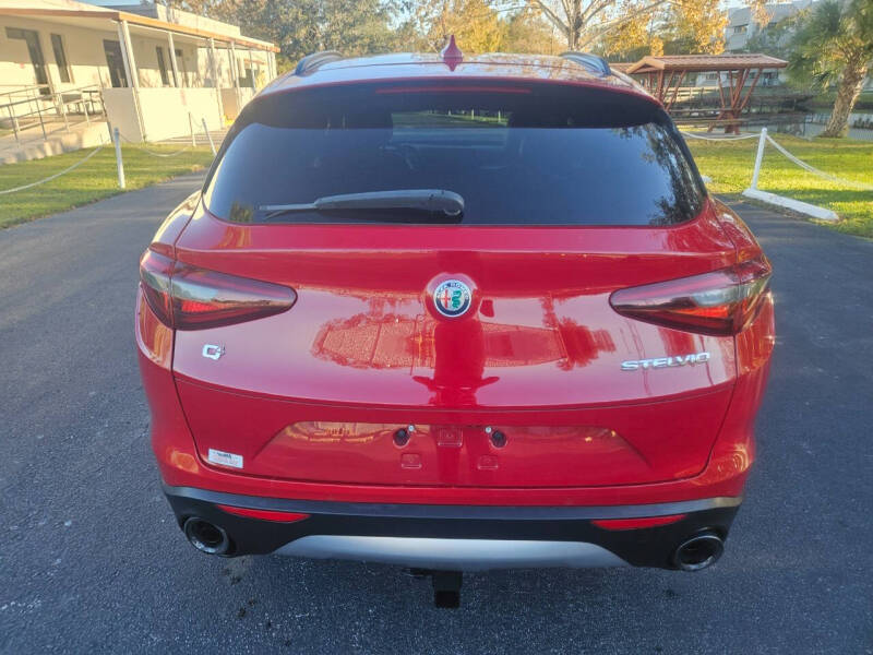 2018 Alfa Romeo Stelvio Sport photo 23