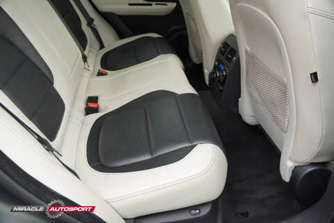 2018 Jaguar F-PACE S