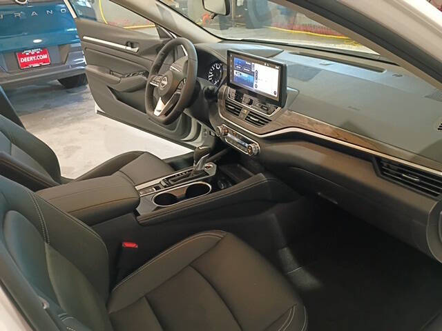 2025 Nissan Altima 2.5 SL