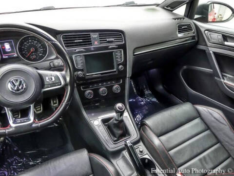 2017 Volkswagen Golf GTI SE