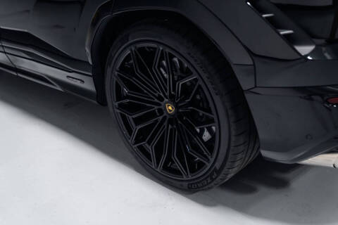 2025 Lamborghini Urus SE