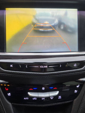 2017 Cadillac XT5 Premium Luxury