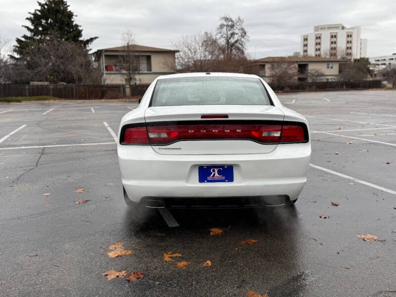 2013 Dodge Charger SE