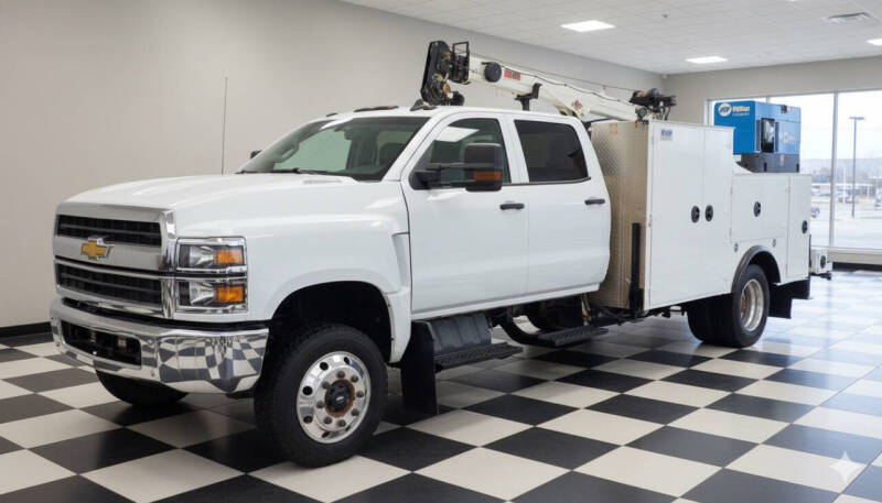 2020 Chevrolet Silverado 4500 Medium Duty Chassis Cab Work Truck's photo