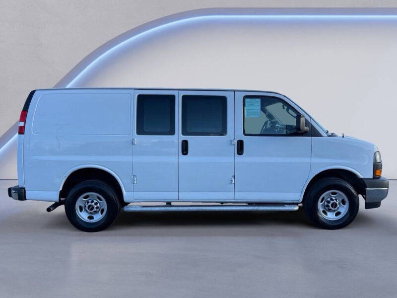 2024 GMC Savana 2500