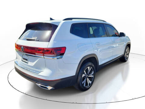 2024 Volkswagen Atlas SE
