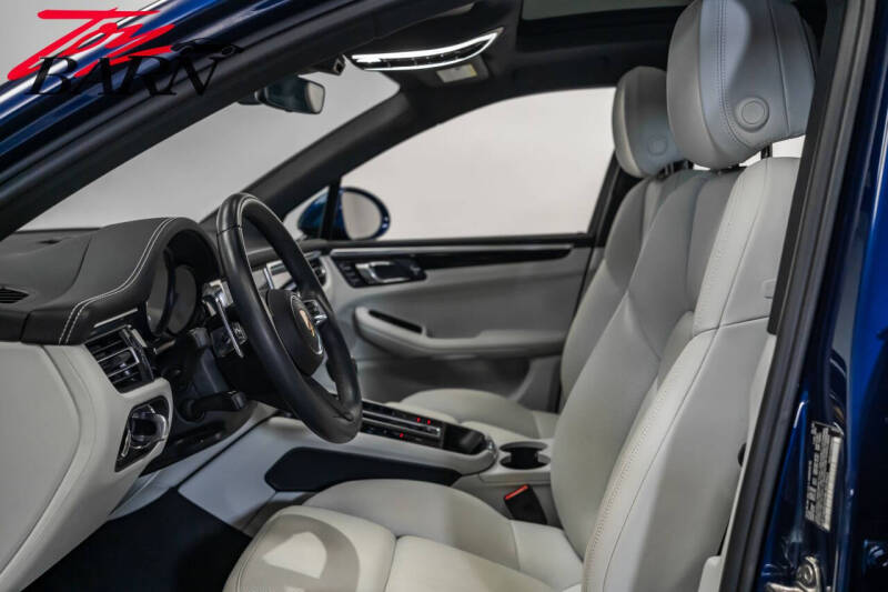 2022 Porsche Macan S