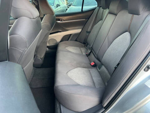 2018 Toyota Camry LE