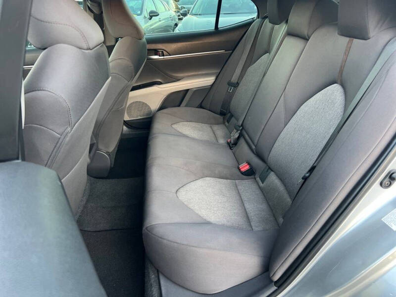 2018 Toyota Camry LE