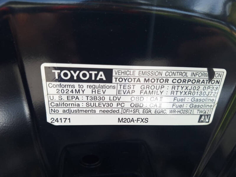 2024 Toyota Prius LE