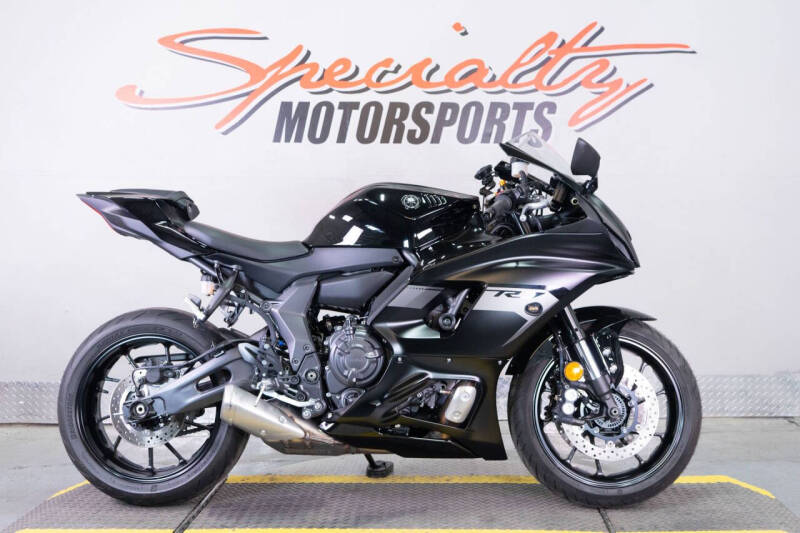 2025 Yamaha YZF-R7