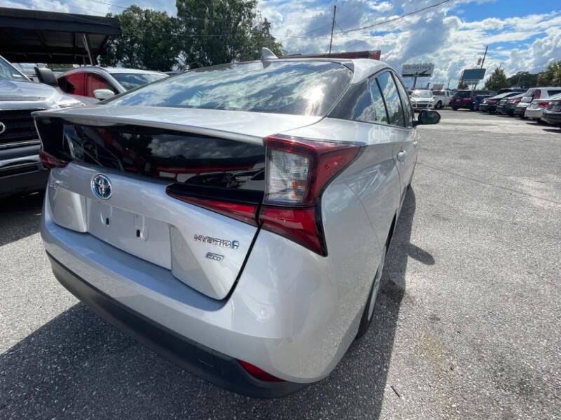 2019 Toyota Prius L Eco