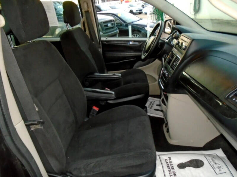 2015 Dodge Grand Caravan American Value Package