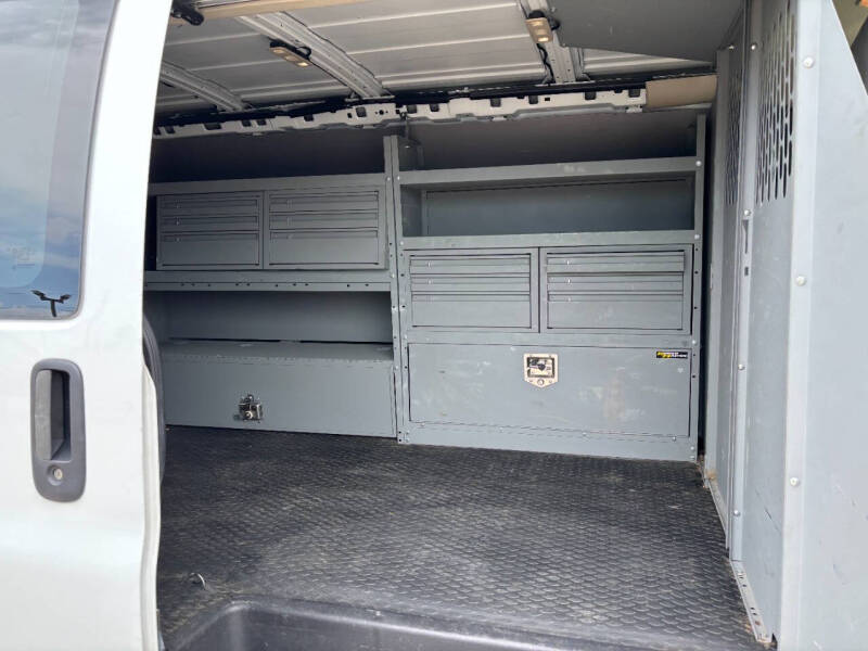 2017 Chevrolet Express 2500