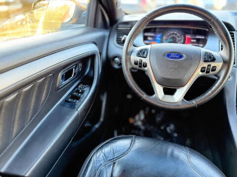 2016 Ford Taurus SEL