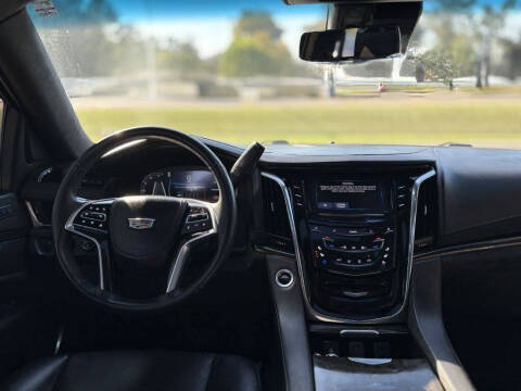 2018 Cadillac Escalade Platinum