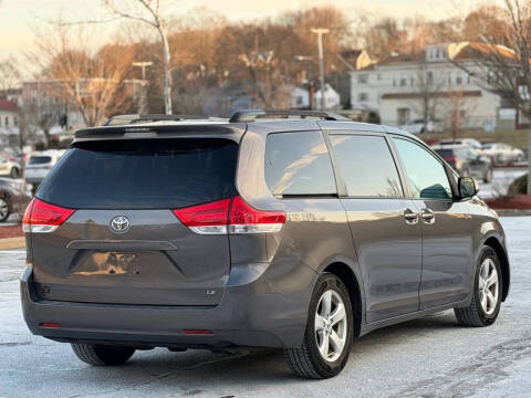 2013 Toyota Sienna