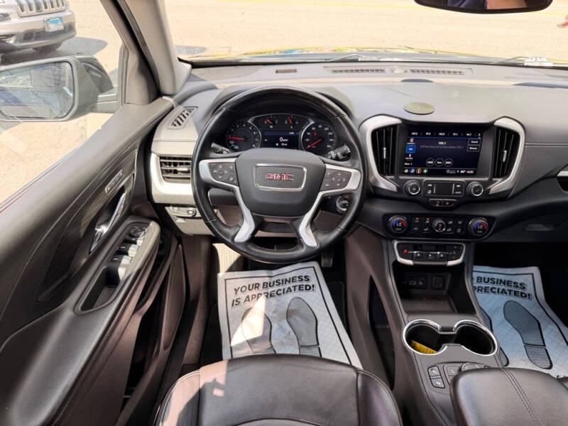 2023 GMC Terrain SLT