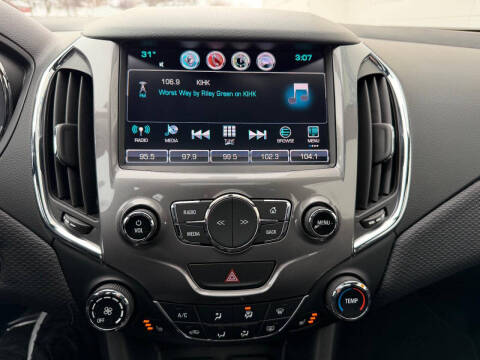 2018 Chevrolet Cruze LT Auto