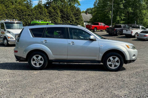 2009 Mitsubishi Outlander ES
