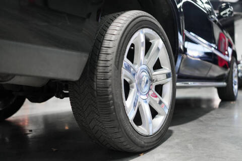 2018 Cadillac Escalade ESV Luxury