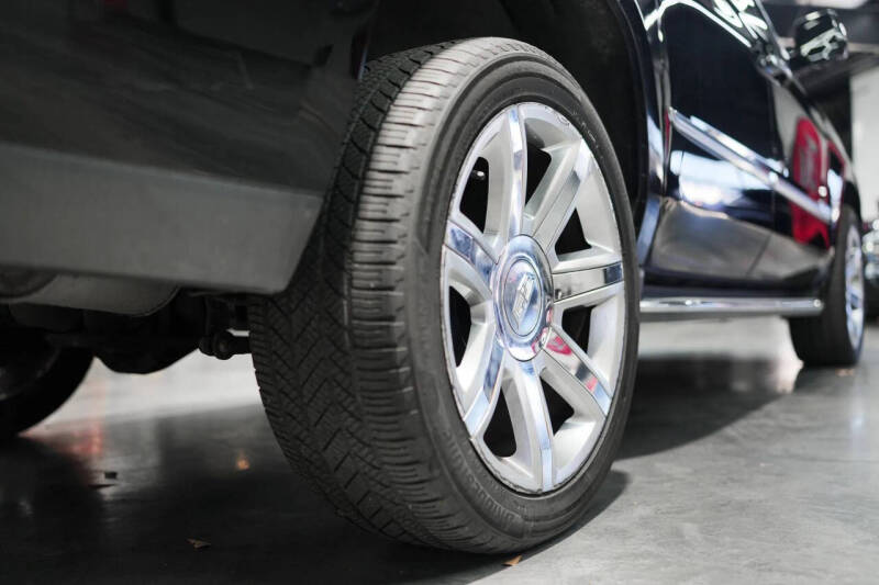 2018 Cadillac Escalade ESV Luxury